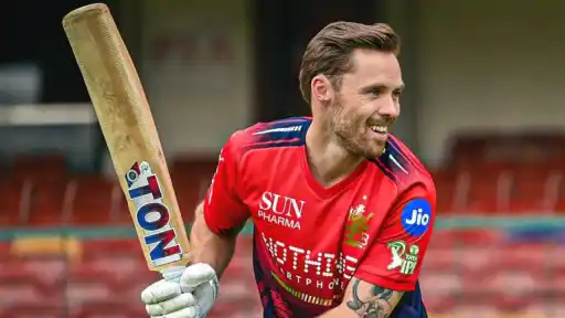 Phil Salt returns to UK for scans