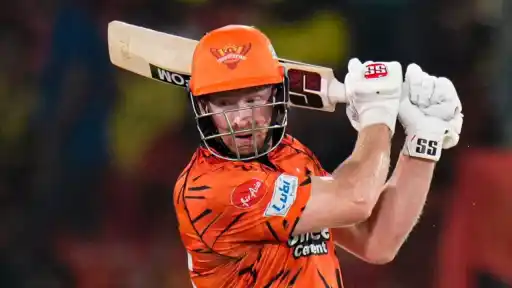 Heinrich Klaasen threatens a man for filming him with family