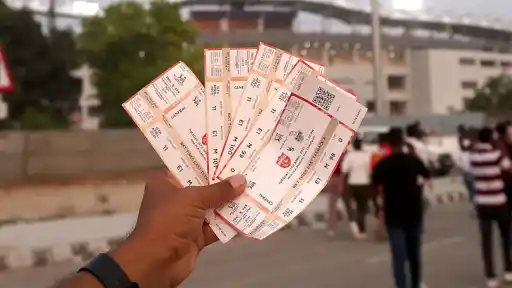 IPL ticket black in DC vs RCB match