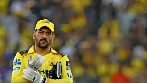 MS Dhoni spotted batting at Chepauk ahead of CSK vs SRH — is he playing tonight in IPL 2026?