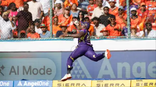 Rovman Powell's breathtaking catch