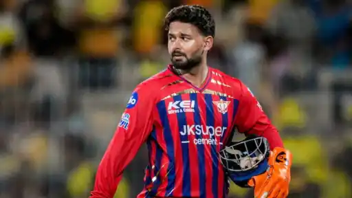 Rishabh Pant in Delhi Capitals jersey — IPL 2026 reunion rumours and transfer reports explained