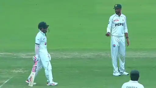 Shan Masood and Mushfiqur Rahim involved in a heated verbal altercation on the field during Bangladesh vs Pakistan 2nd Test