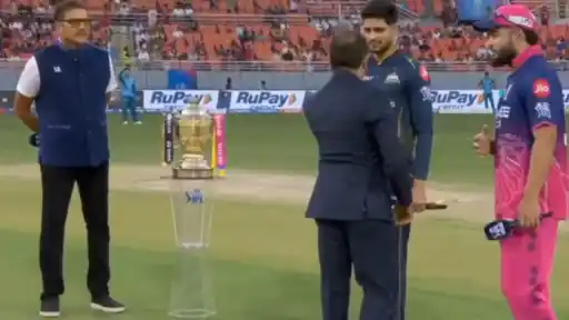 Shubman Gill and Riyan Parag at the controversial toss during GT vs RR IPL 2026 Qualifier 2 in Mullanpur