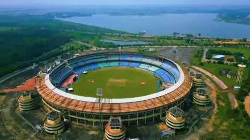 RCB vs KKR Pitch Report-The Shaheed Veer Narayan Singh International Cricket Stadium