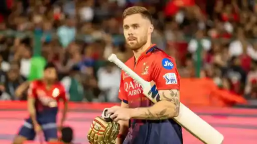 RCB's opener Phil Salt returned UK for finger injury scans