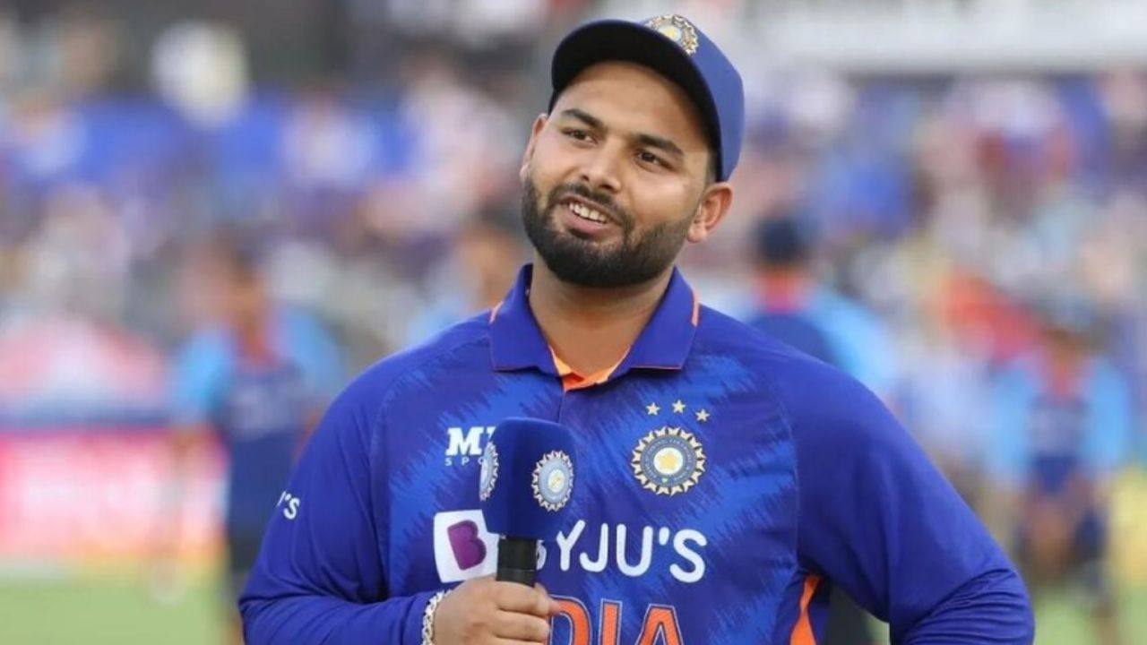 Rishabh Pant (India vs South Africa, Delhi, 2022)