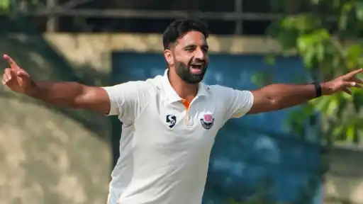 Auqib Nabi Jammu and Kashmir pacer