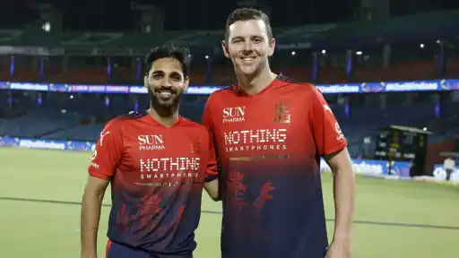 Bhuvneshwar Kumar and Josh Hazlewood for RCB