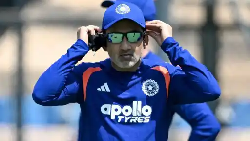Gautam Gambhir losing control on Indian dressing room
