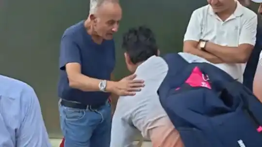 Vaibhav Sooryavanshi touching feet of Sri Lanka's first ODI captain Anura Tennekoon in heartwarming gesture during Tri-Nation A Series 2026