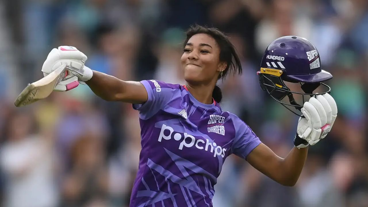 Davina Perrin (Birmingham Phoenix Women)