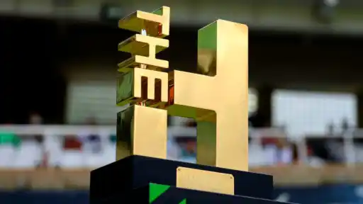 The Hundred 2026 trophy ahead of the season — full list of captains and squads for all 8 men's and women's teams