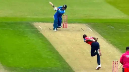 Vaibhav Sooryavanshi hits his first international six off Jofra Archer, ENG vs IND 2nd T20I