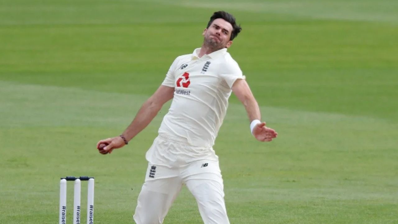 3. James Anderson (England, 1,730 maidens)