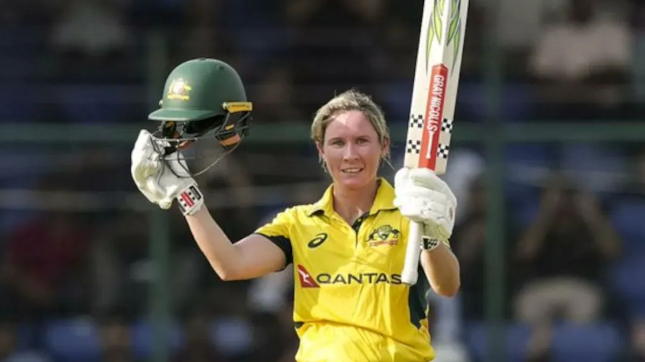 Beth Mooney &ndash; 57 balls (Australia Women vs India Women, Delhi, 2025)