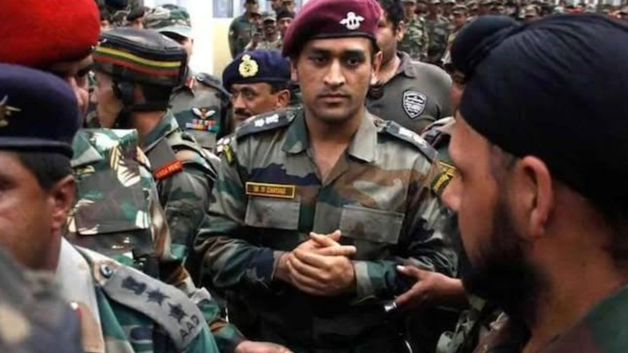 MS Dhoni (Honorary Lieutenant Colonel, Indian Territorial Army)