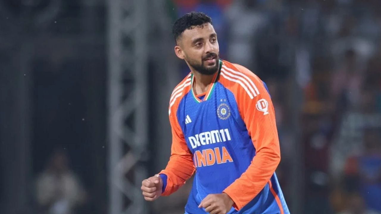 Varun Chakravarthy – Left foot injury