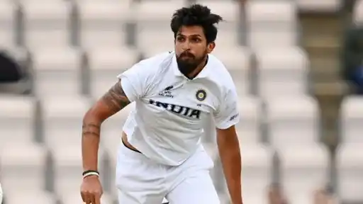 Ishant Sharma, India's tallest cricketer at 6'4", leads the complete list of top 7 tallest Indian cricketers ever