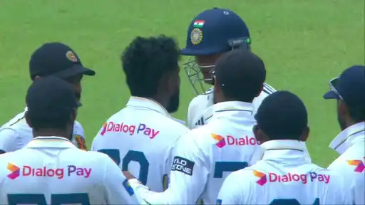 Yashasvi Jaiswal surrounded by Sri Lankan players in a tense exchange with Asitha Fernando during the SL vs IND 2nd Test at the SSC Ground